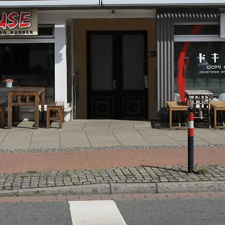 Gemuetliches In Zentral Mit Balkon Brémy