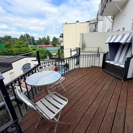 Gemuetliches In Zentral Mit Balkon شقة