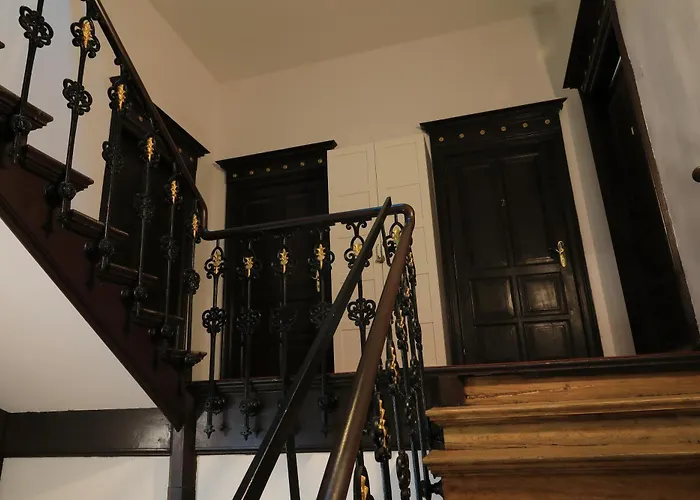 Gemuetliches In Zentral Mit Balkon